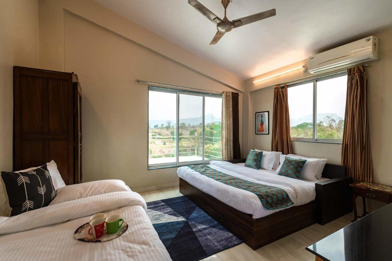 Aqua & Sage By Stayvista - Riverside Villa With Pool & Terrace Karjat Bagian luar foto